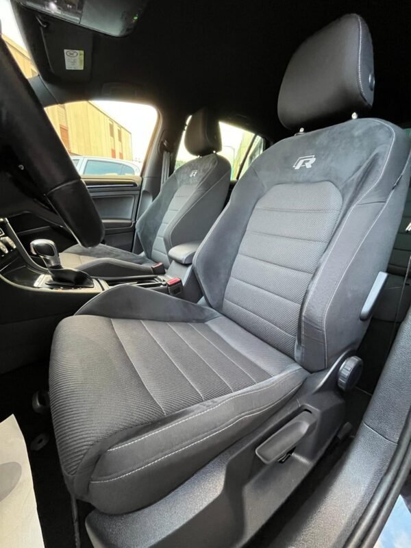 VOLKSWAGEN GOLF R 4×4