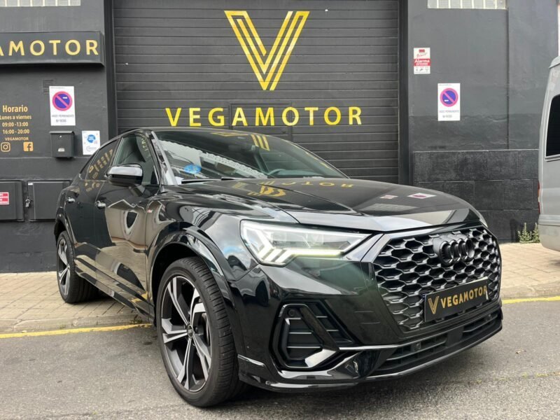 AUDI Q3 Sportback S-LINE BLACK EDITION