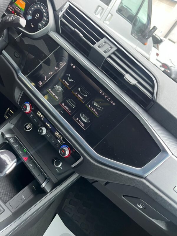 AUDI Q3 Sportback S-LINE BLACK EDITION