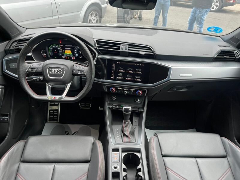 AUDI Q3 Sportback S-LINE BLACK EDITION