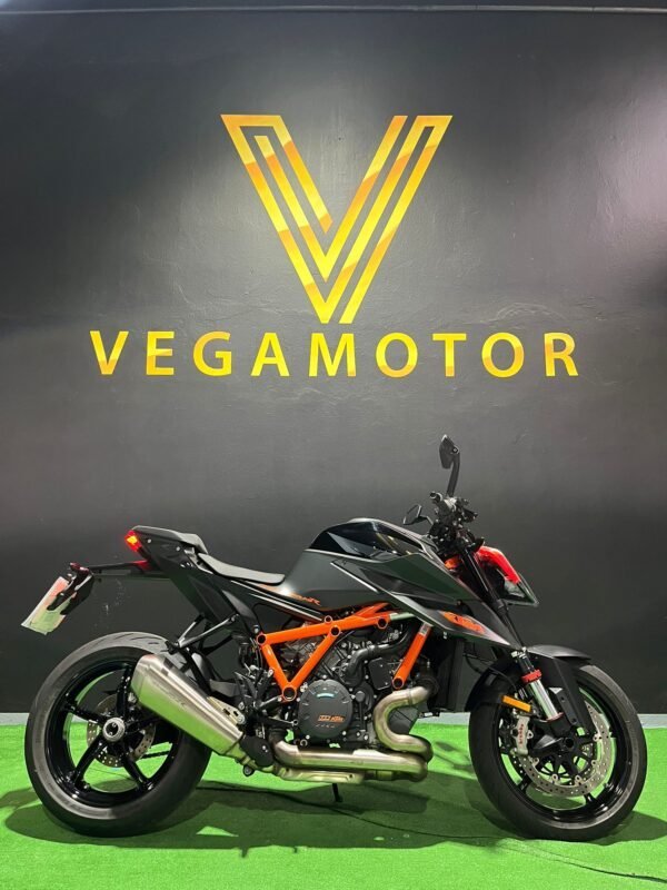 KTM SUPER DUKE R 1290