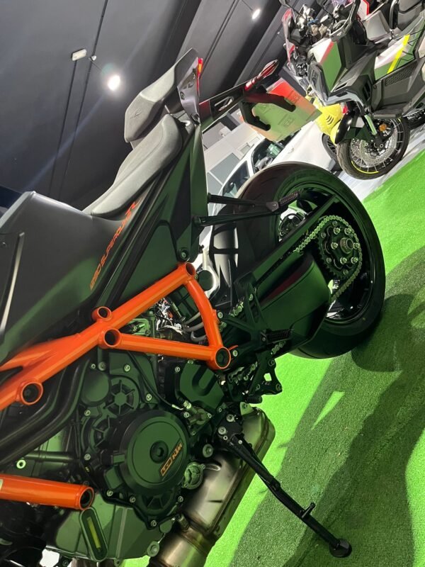 KTM SUPER DUKE R 1290