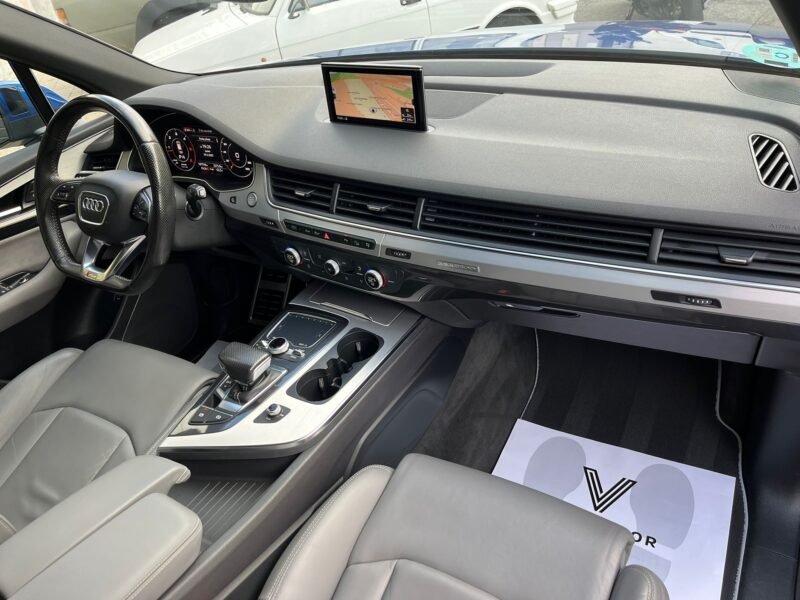 AUDI Q7 S LINE QUATTRO