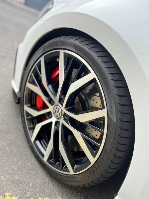 VOLKSWAGEN GOLF GTI Performance 2.0 TSI 245 dsg