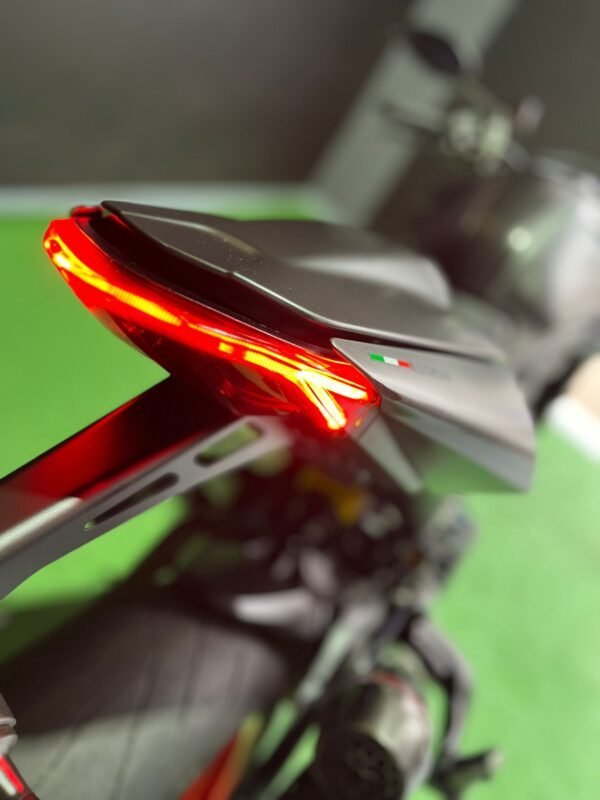 DUCATI MONSTER 937 PLUS