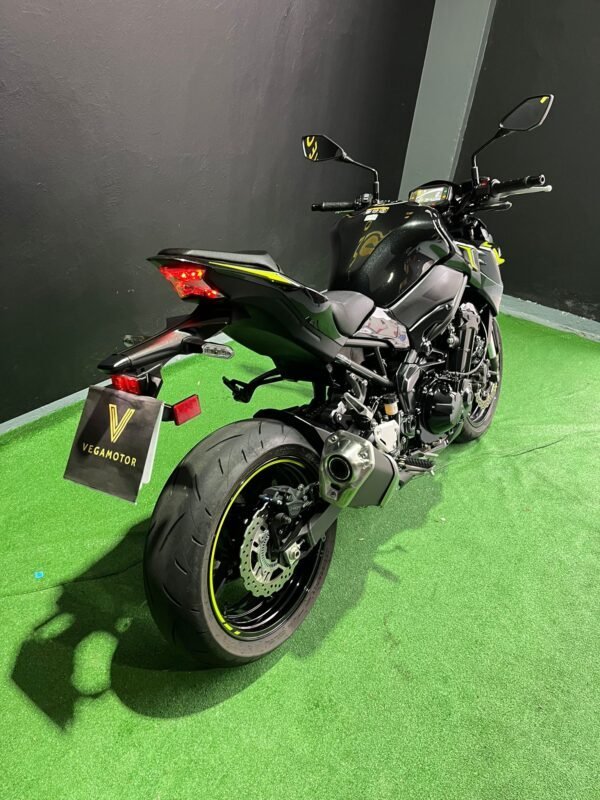 KAWASAKI Z900 carnet A2