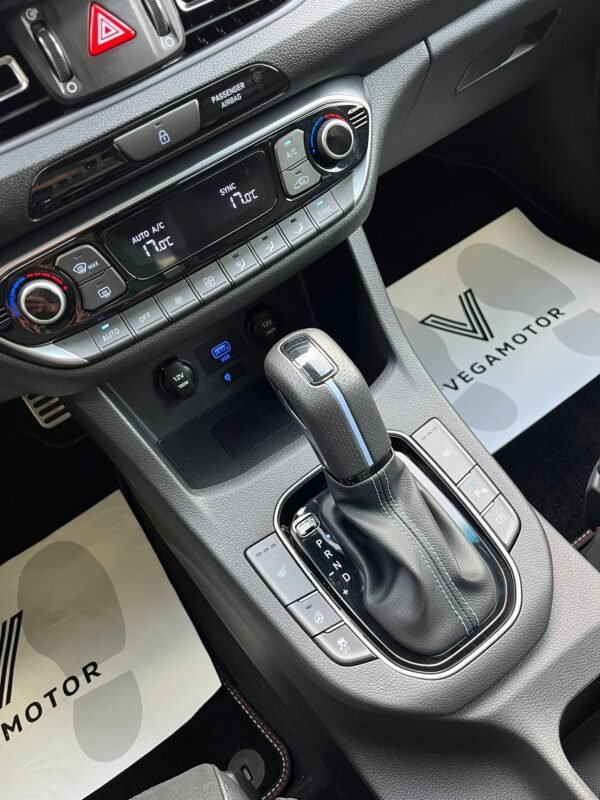 HYUNDAI i30 N PERFORMANCE FASTBACK