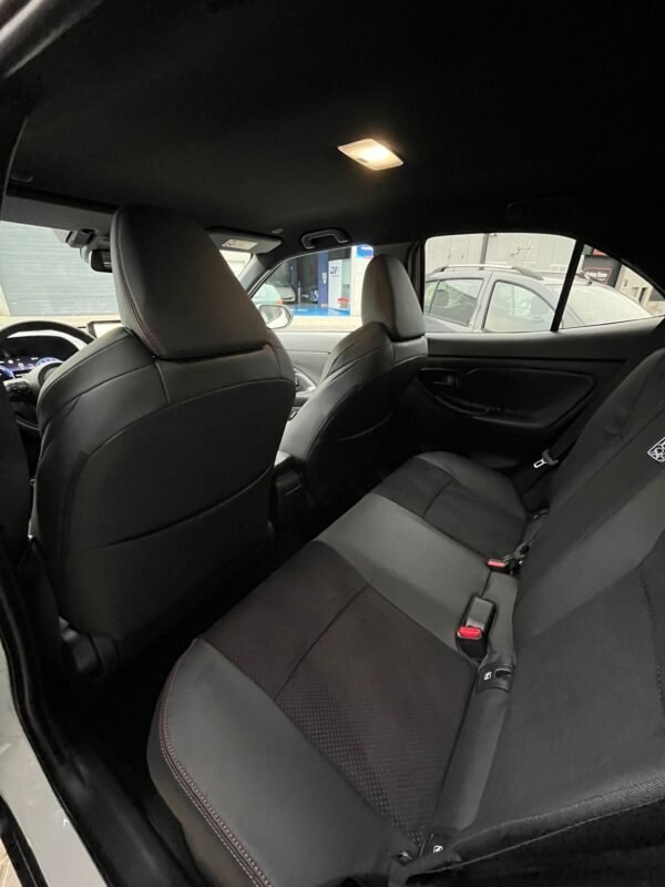 TOYOTA YARIS cross GR sport Plus