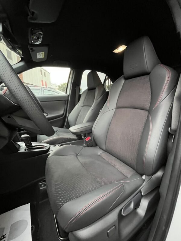 TOYOTA YARIS cross GR sport Plus