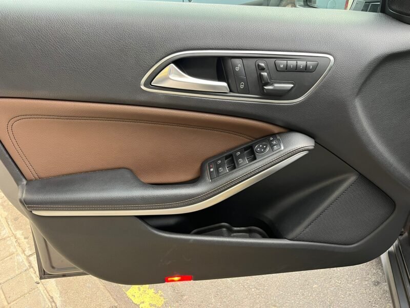 MERCEDES-BENZ Clase A 250