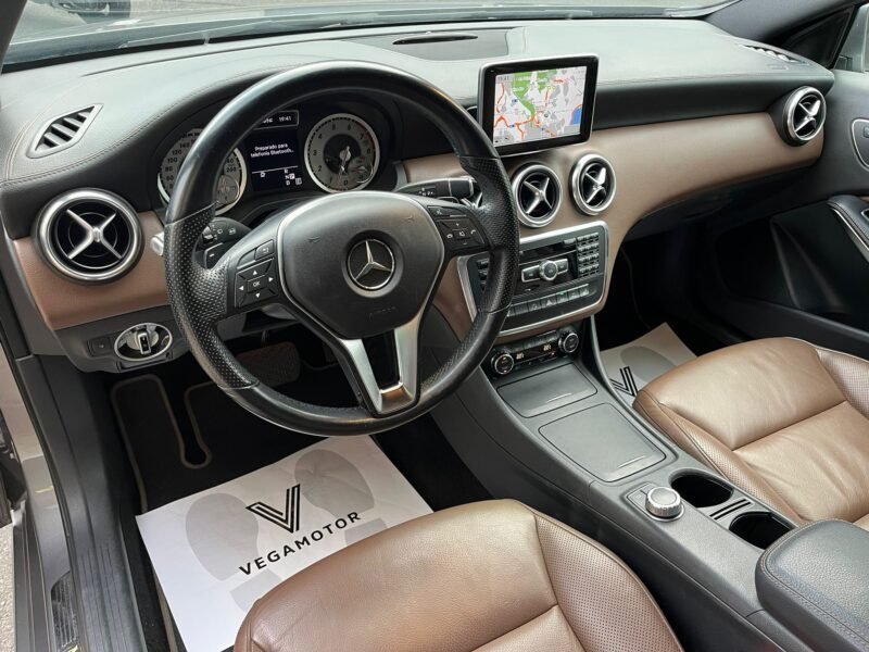 MERCEDES-BENZ Clase A 250