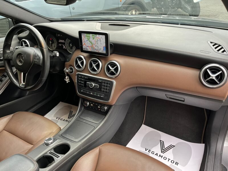 MERCEDES-BENZ Clase A 250