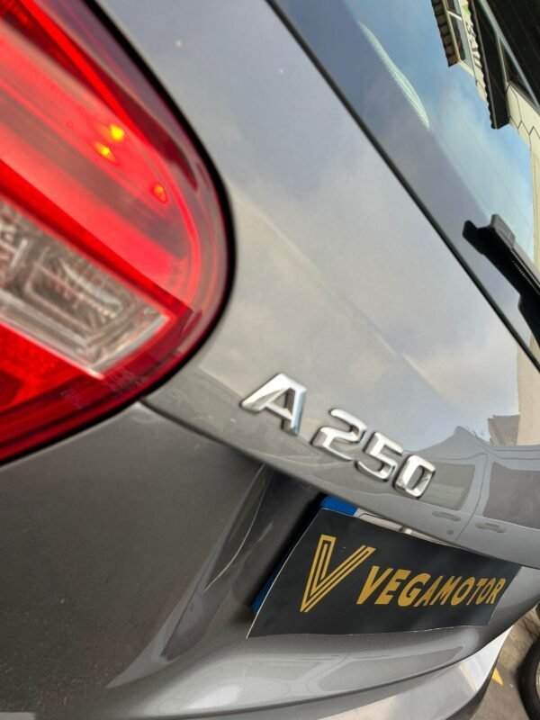 MERCEDES-BENZ Clase A 250