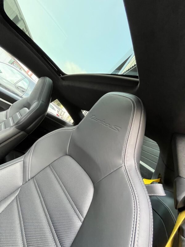 PORSCHE 911 TURBO S 992