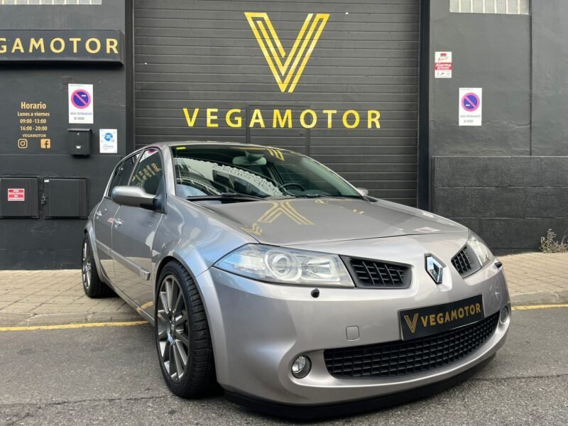 RENAULT Megane SPORT