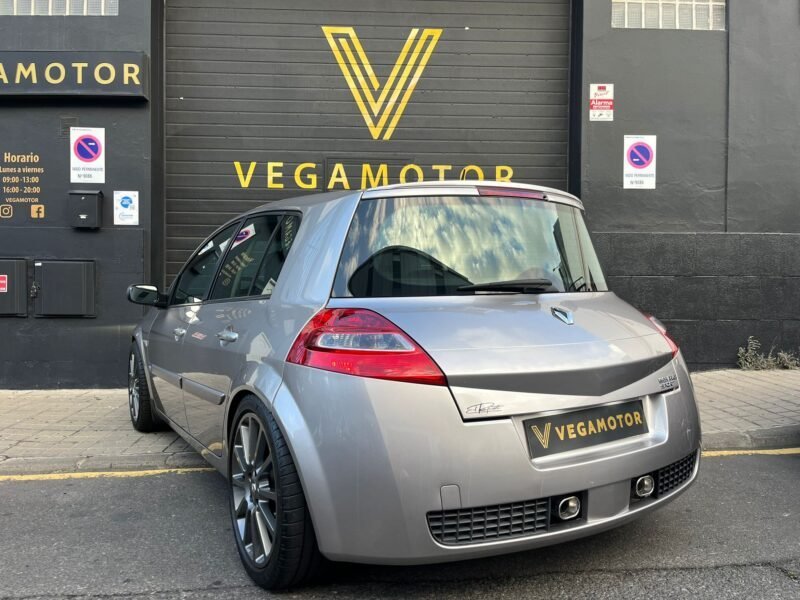 RENAULT Megane SPORT