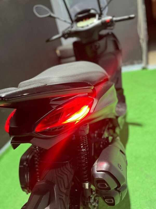 PIAGGIO BEVERLY 400 HPE