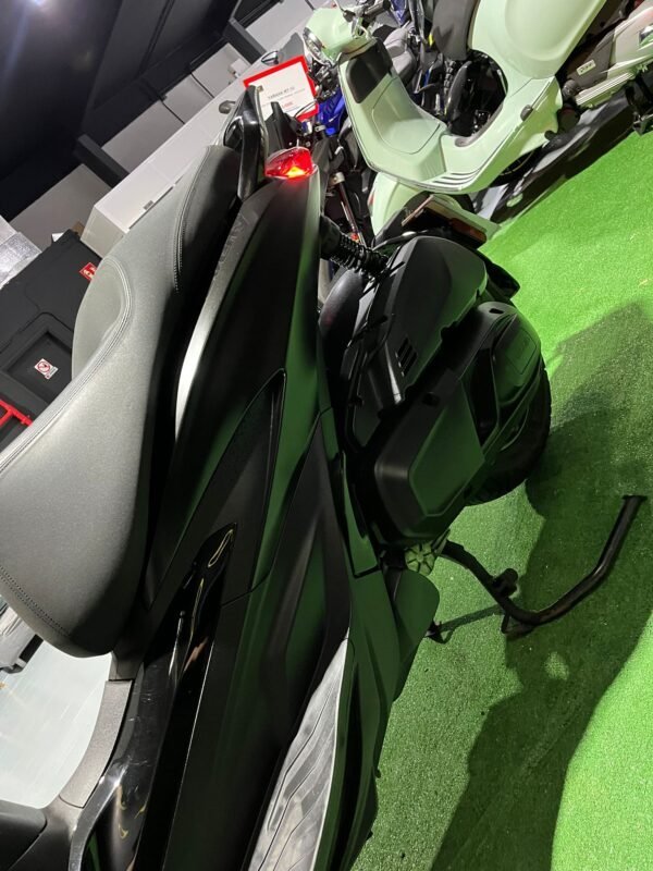 PIAGGIO BEVERLY 400 HPE