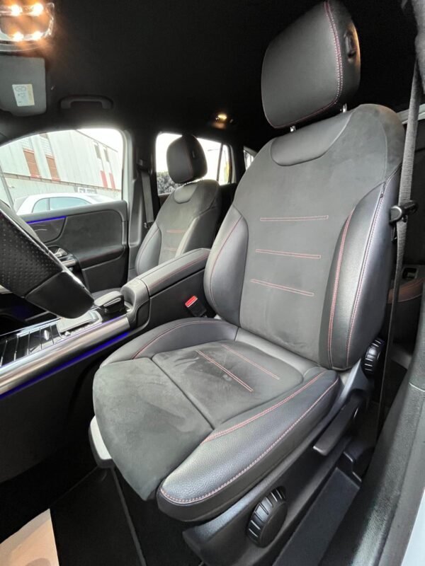 MERCEDES-BENZ GLA 200d AMG