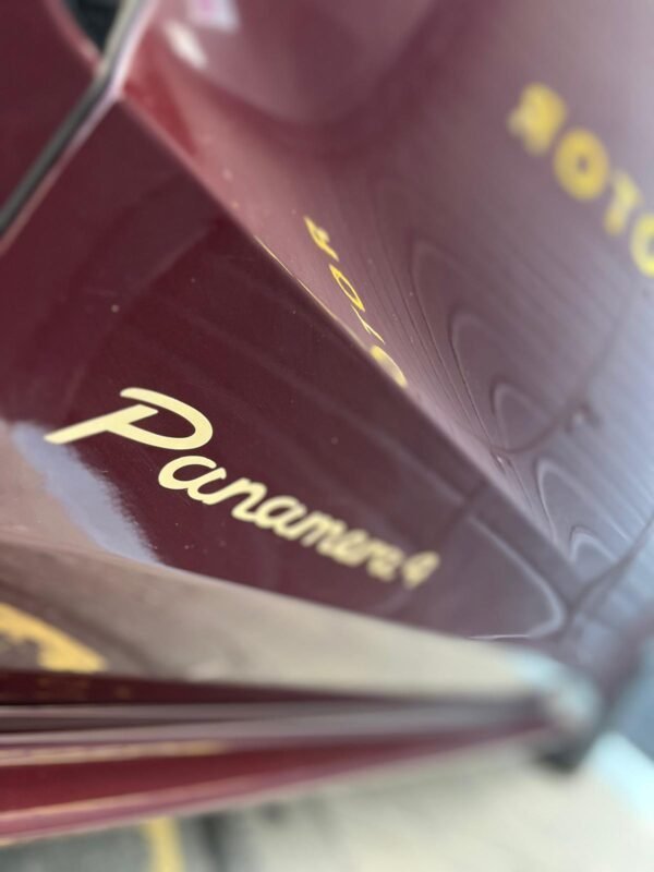 PORSCHE Panamera 4 HRYBRID