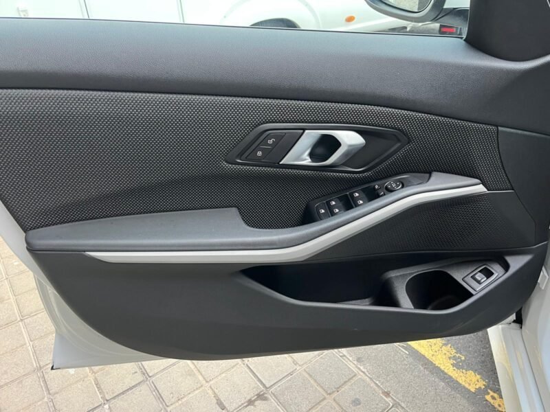 BMW Serie 3 320D xDRIVE TOURING 5p.