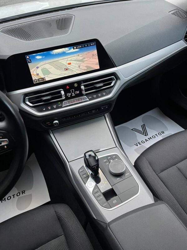 BMW Serie 3 320D xDRIVE TOURING 5p.