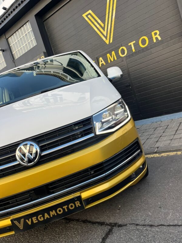 VOLKSWAGEN MULTIVAN EDICION BULLI 70 ANIVERSARIO