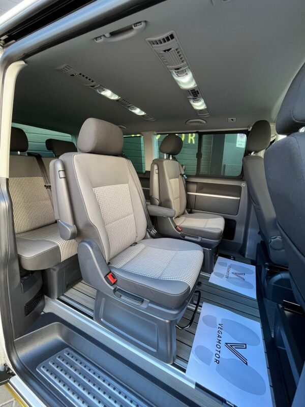 VOLKSWAGEN MULTIVAN EDICION BULLI 70 ANIVERSARIO