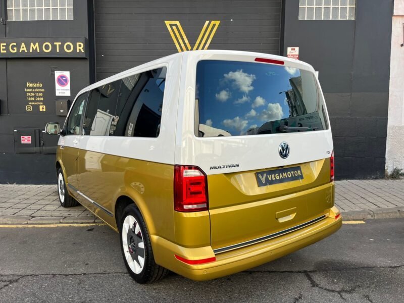 VOLKSWAGEN MULTIVAN EDICION BULLI 70 ANIVERSARIO