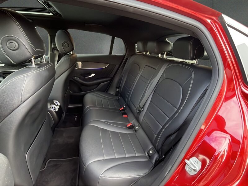 MERCEDES-BENZ GLC Coupé 300de AMG