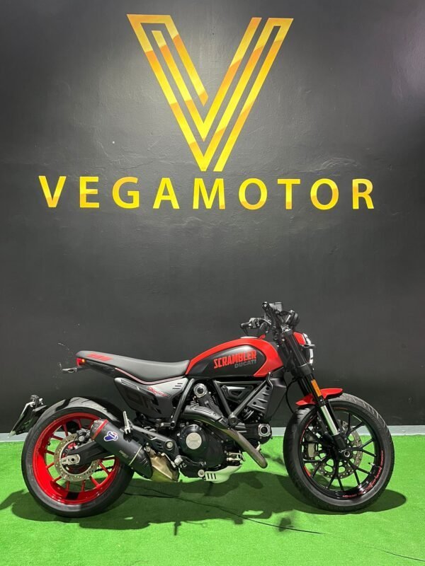 DUCATI SCRAMBLER FULL THROTTLE LIMITADA CARNET A2