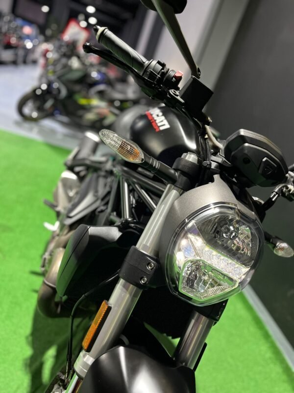 DUCATI MONSTER 821 CARNET A2 LIMITADA