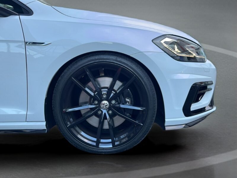 VOLKSWAGEN GOLF r dsg 4motion