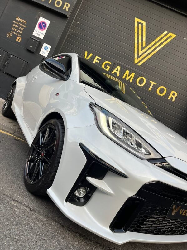 TOYOTA GR YARIS PACK CIRCUIT