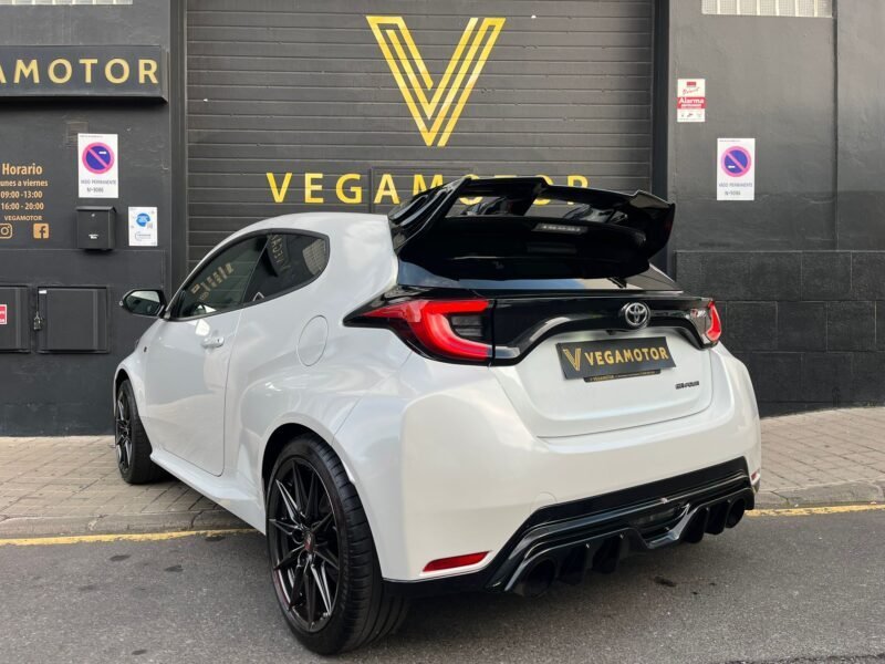 TOYOTA GR YARIS PACK CIRCUIT