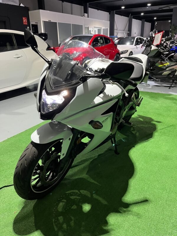 HONDA CBR 650 F