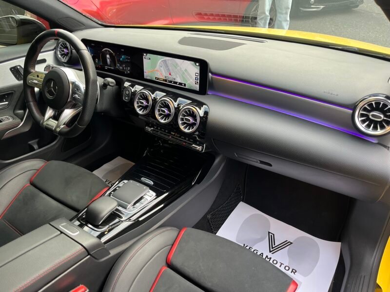 MERCEDES-BENZ Clase A 35 AMG 4matic