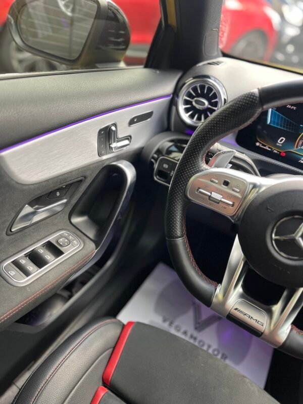 MERCEDES-BENZ Clase A 35 AMG 4matic