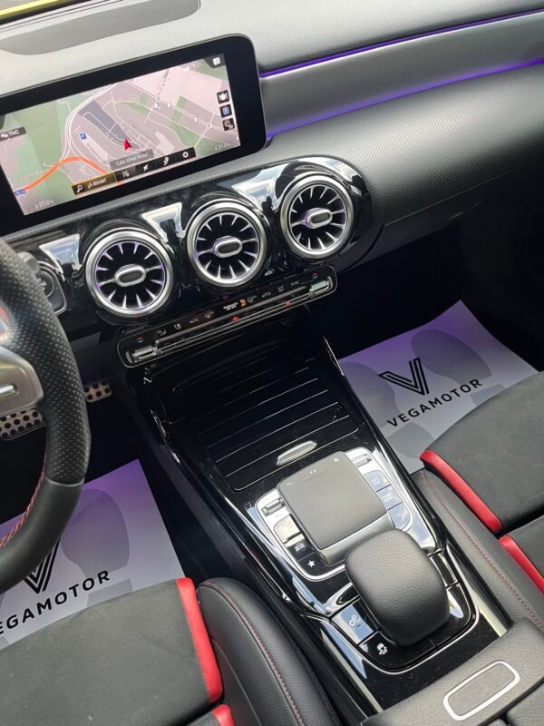 MERCEDES-BENZ Clase A 35 AMG 4matic