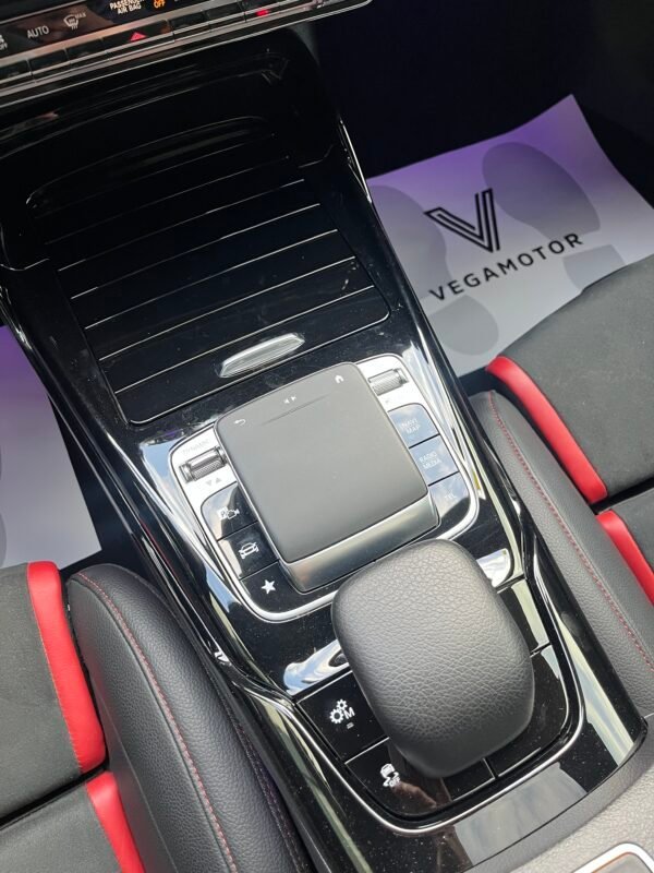 MERCEDES-BENZ Clase A 35 AMG 4matic