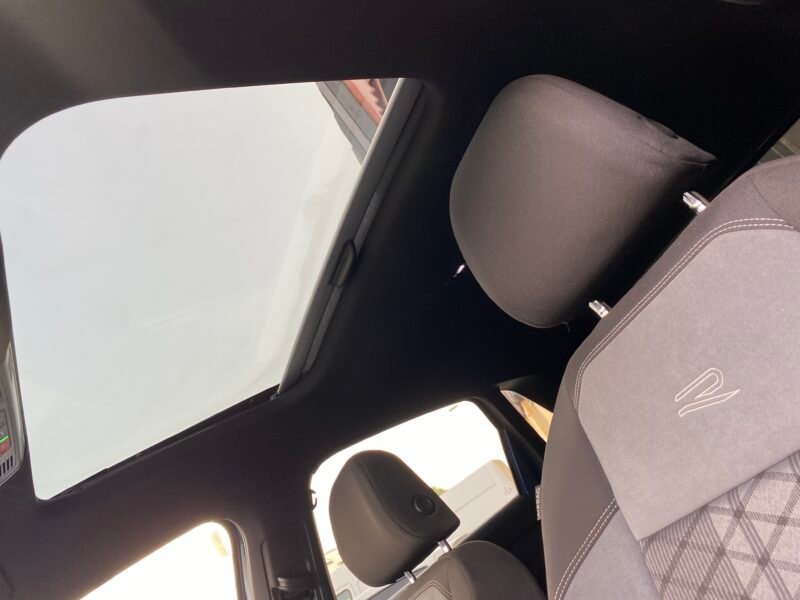 VOLKSWAGEN POLO R LINE