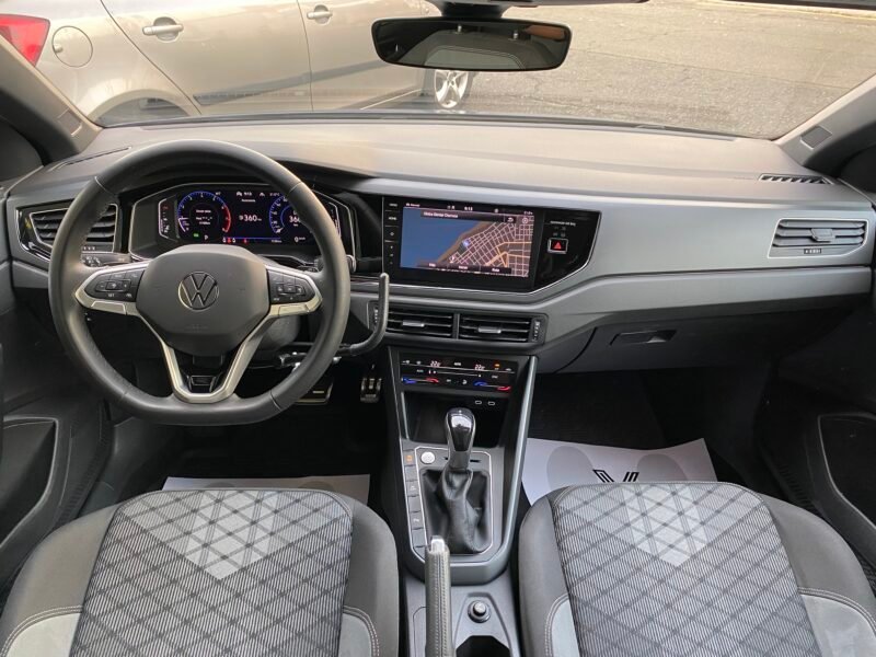 VOLKSWAGEN POLO R LINE