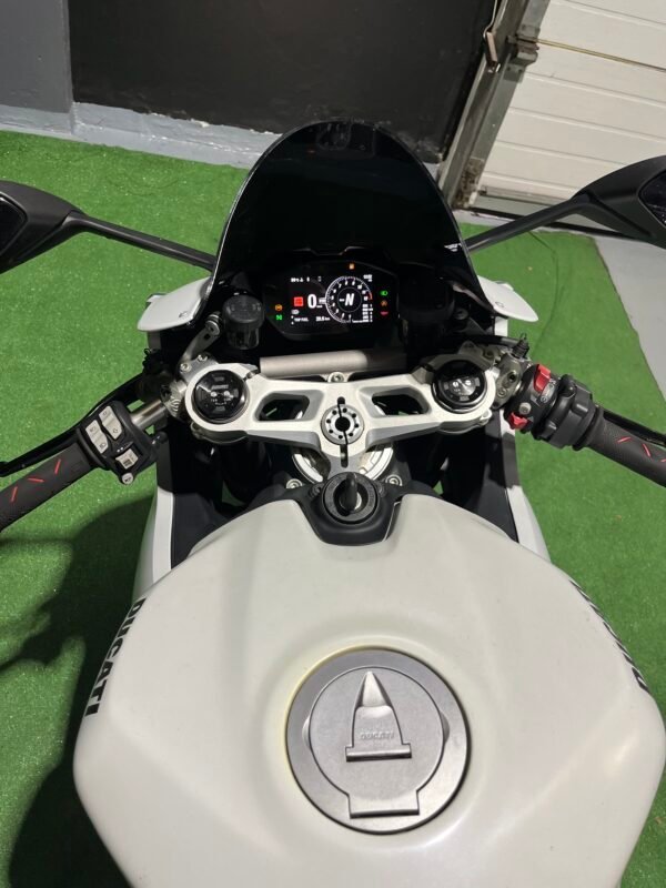 DUCATI PANIGALE V2