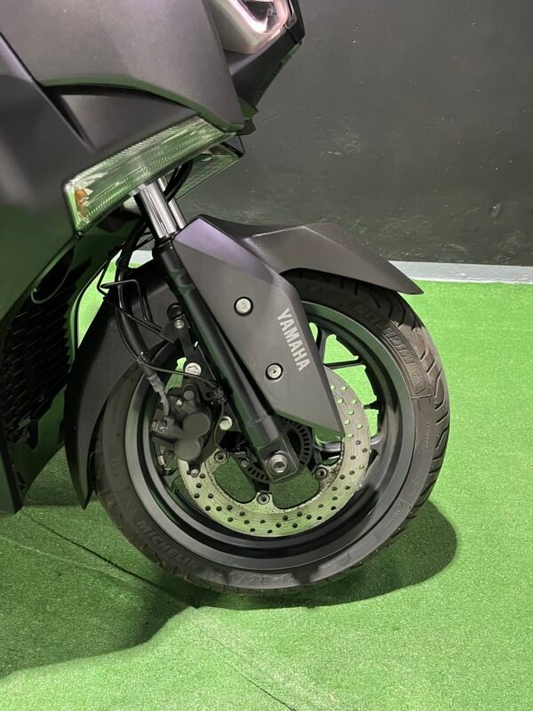 YAMAHA XMAX 300