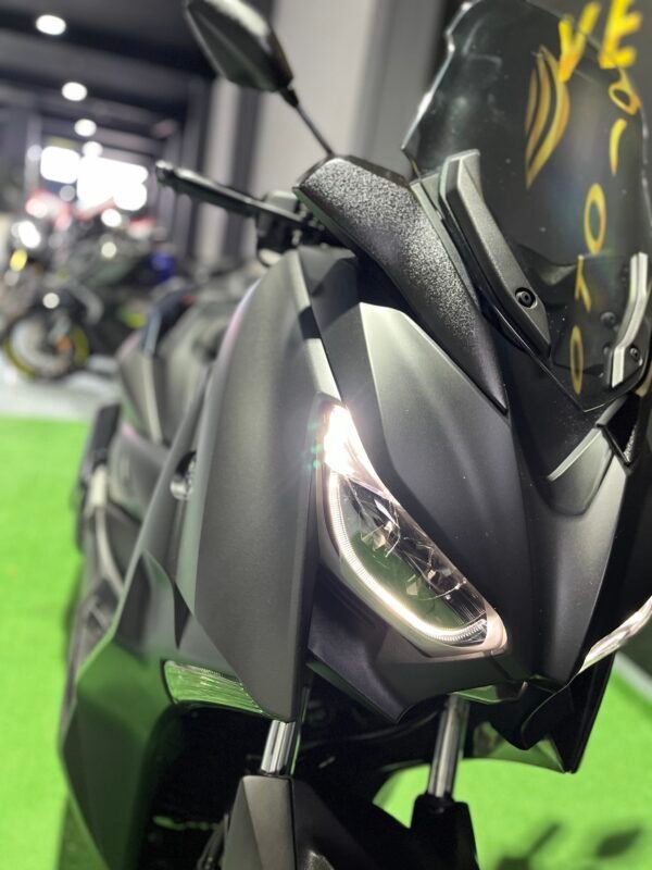 YAMAHA XMAX 300