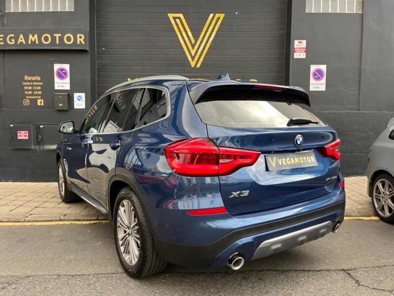 BMW X3 30e
