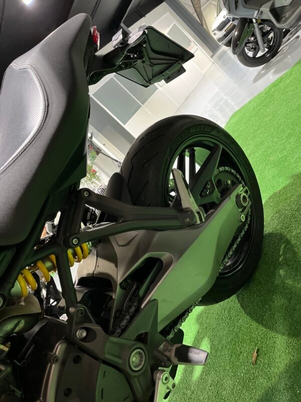 DUCATI MONSTER 821 CARNET A2