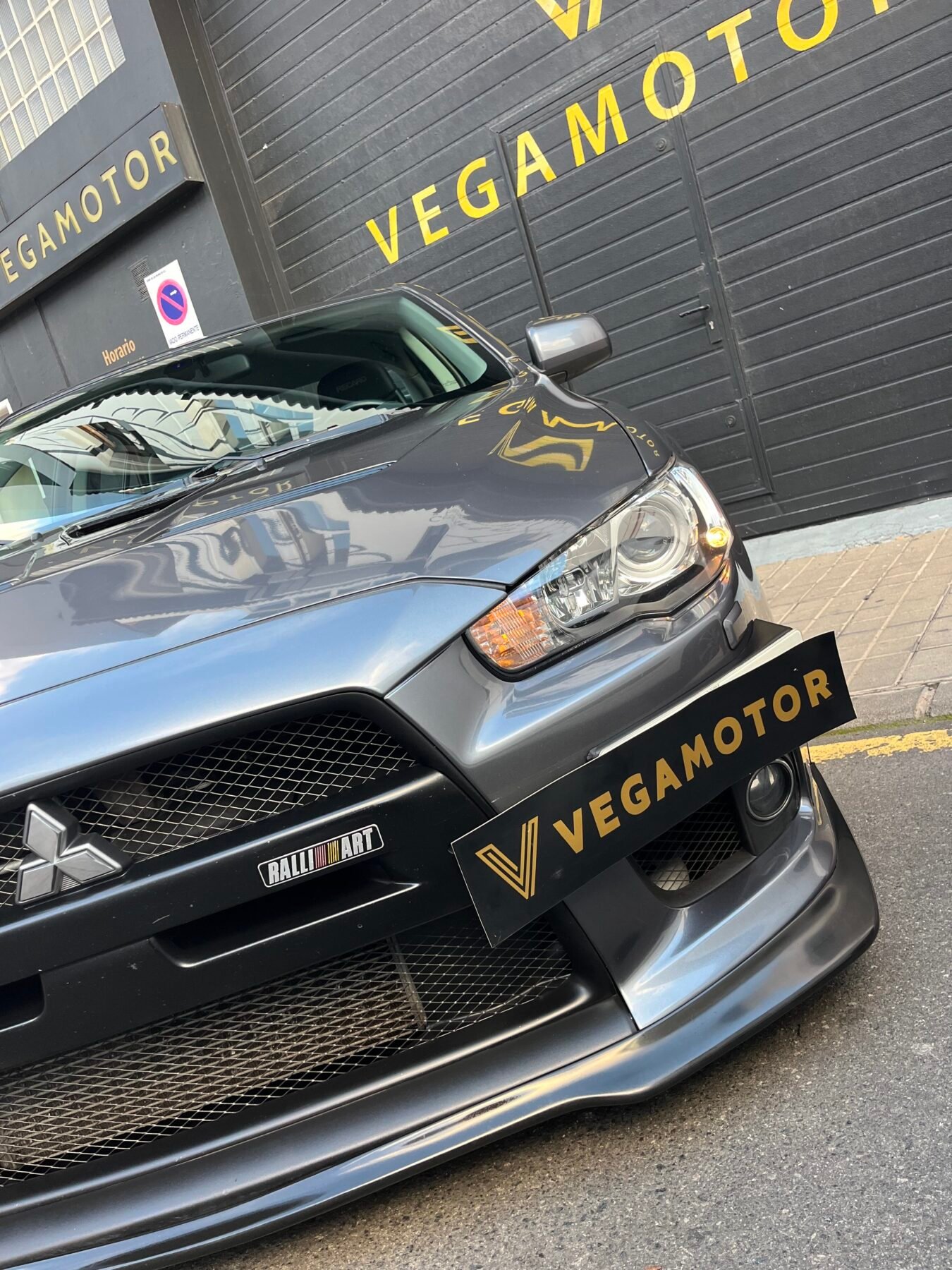 MITSUBISHI LANCER EVOLUTION X MR