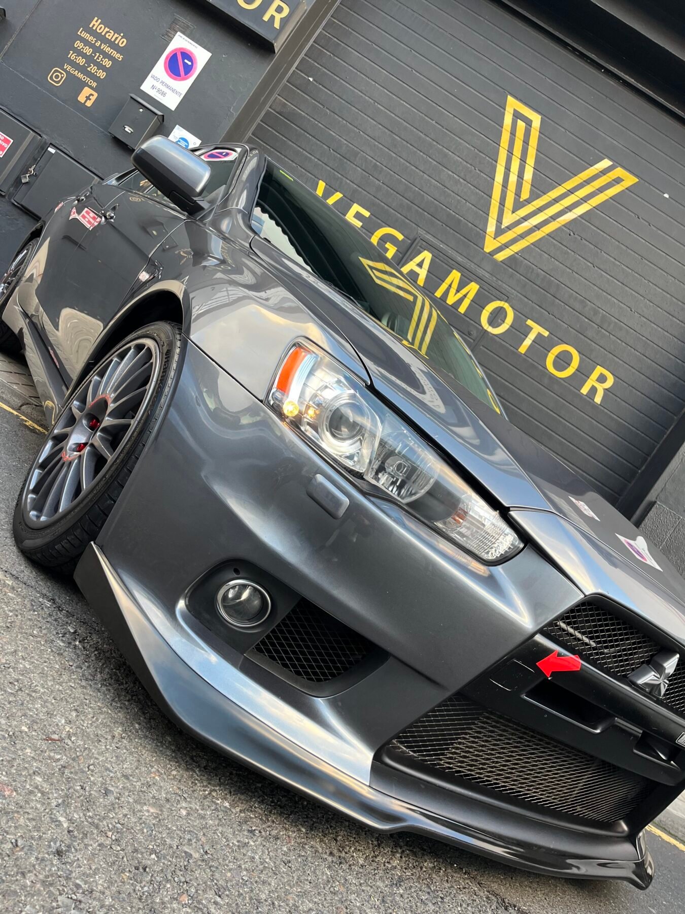 MITSUBISHI LANCER EVOLUTION X MR