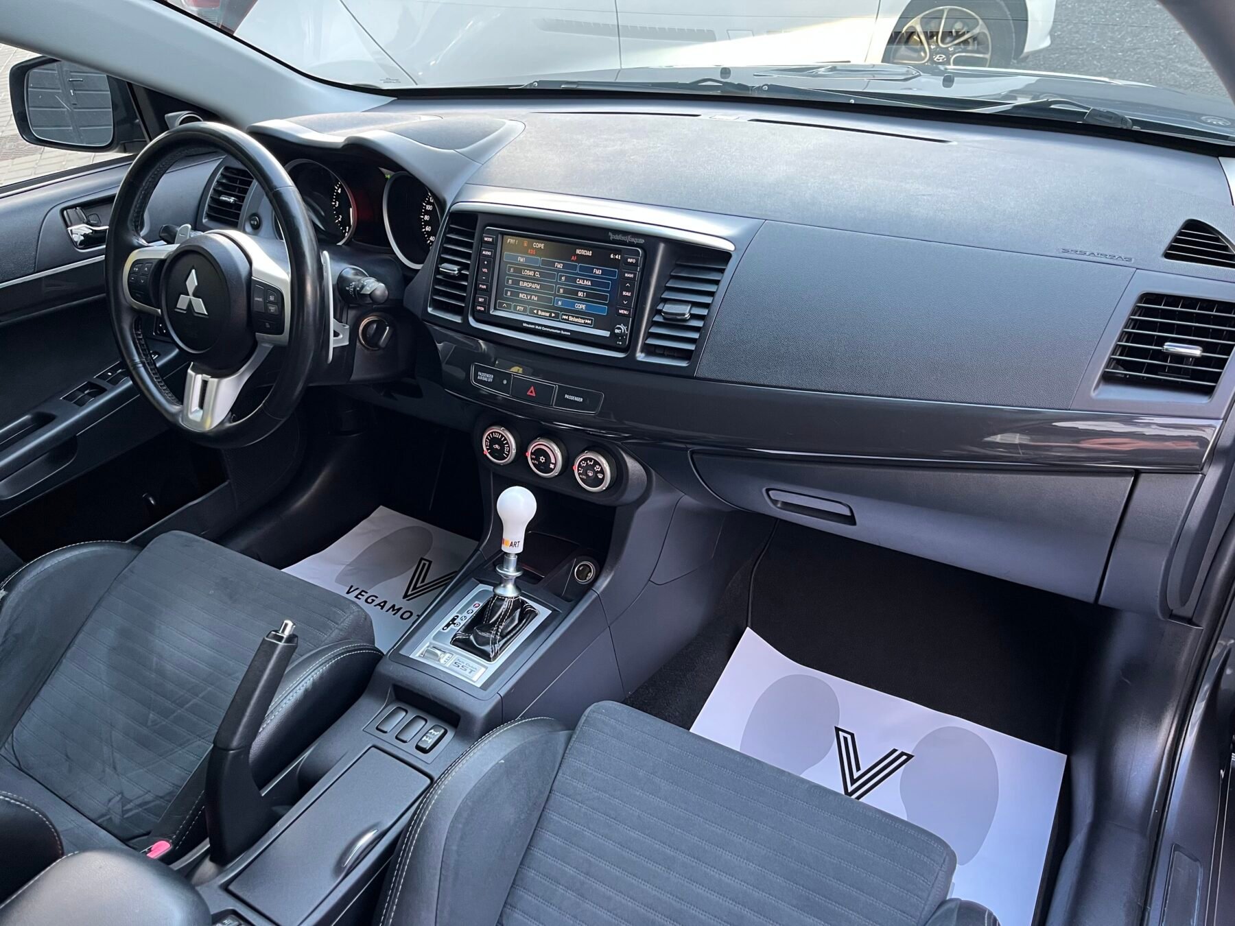 MITSUBISHI LANCER EVOLUTION X MR